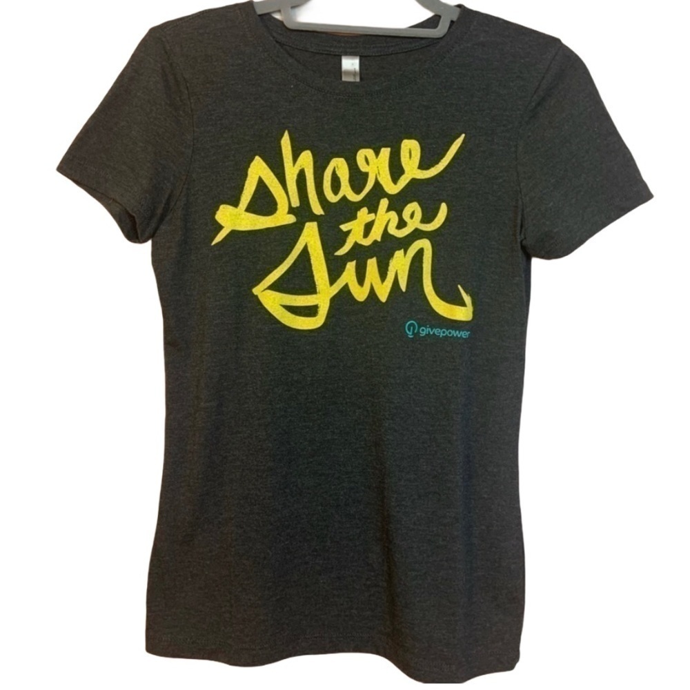 𝅺NEXT Level Apparel Share the Sun T-shirt